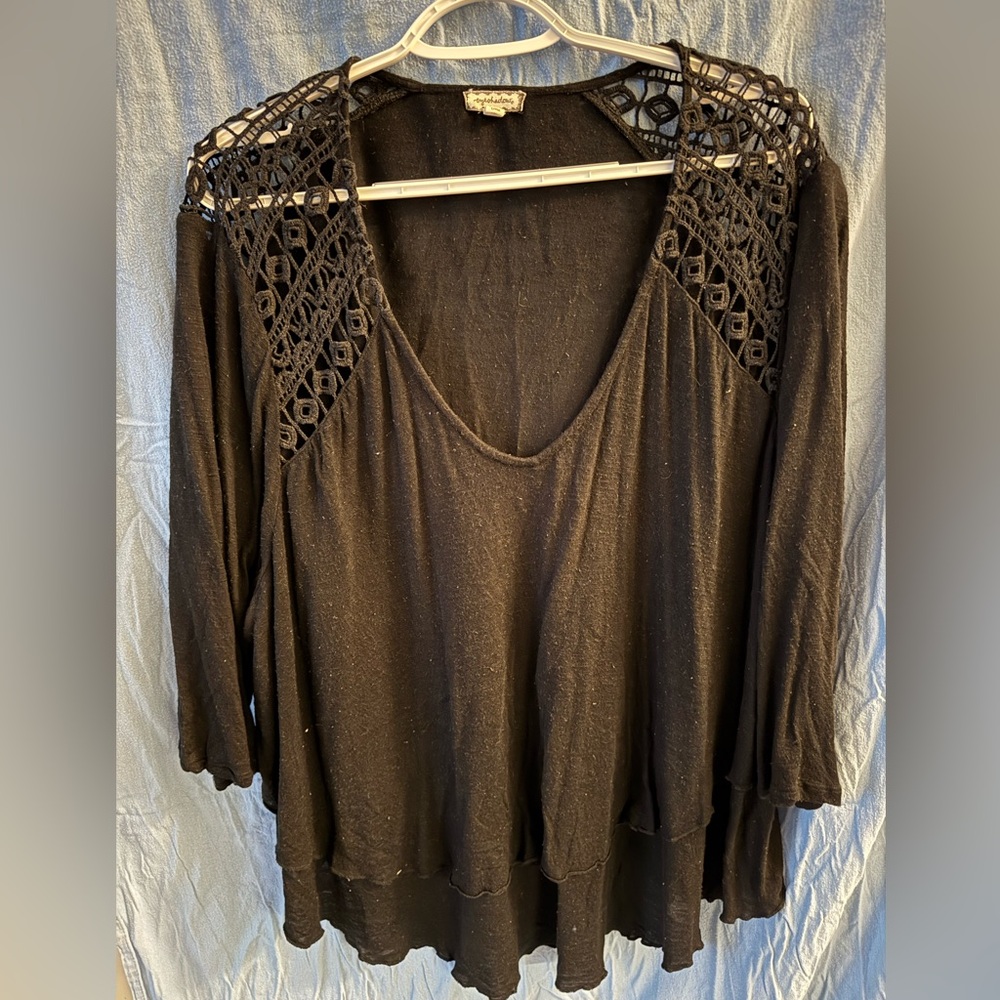 Eyeshadow Black Crochet Shoulder Tunic Top